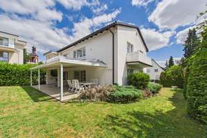 Ein Zuhause mit wahrem Charakter: Großzügiges Familiendomizil mit Gartenidylle mitten in Wiesbaden – Die vollständige Adresse der Immobilie erhältst du vom Anbieter., 65193 Sonnenberg, Wiesbaden – Vorschaubild 2