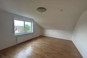 Großzügiges Einfamilienhaus (7 Zim., 230 m²) mit Kaiserberge-Blick, Glasfaser, 3 Bädern & Kachelofen – Die vollständige Adresse der Immobilie erhältst du vom Anbieter., 73527 Schwäbisch Gmünd – Vorschaubild 9