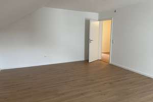 Viel Platz für Ihre Ideen: Großzügiges Haus in Iggensbach – 94547 Iggensbach – Vorschaubild 12