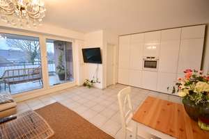 Ansprechende Mietwohnung mit 2 Zimmern, Balkon, Einbauküche und Garage in MG-Odenkirchen