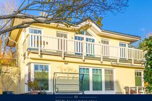 Direkter Meerblick inklusive: Top gepflegtes 155 m² Einfamilienhaus in Top-Lage im Ostseebad Göhren! – Hövtstraße 17 A, 18586 Göhren – Vorschaubild 1