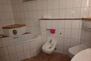 Großer Bungalow auf Traumgrundstück / Nutzung als 2 Parteienhaus möglich – Grunewaldstraße 90, 41066 Flughafen, Mönchengladbach – Vorschaubild 20