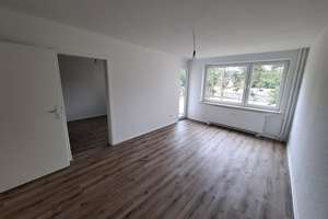 Einziehen und wohlfühlen – modernisierte 2-Zimmerwohnung mit Balkon zur Miete - Wentzel Dr – Schillstraße 2 - 4, 23566 Sankt Gertrud, Lübeck – Vorschaubild 2