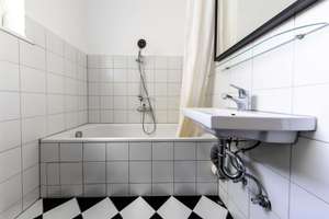 Stilvolle 2-Zimmer Wohnung im beliebten Güntzelkiez: Sofort bezugsfrei – Holsteinische Straße 23, 10717 Wilmersdorf, Berlin – Vorschaubild 10