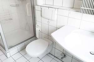 Gemütliche Dachgeschosswohnung mit Potenzial in einem ruhigen Altbau – Schillerstraße 12, 46047 Marienkirche, Oberhausen – Vorschaubild 7