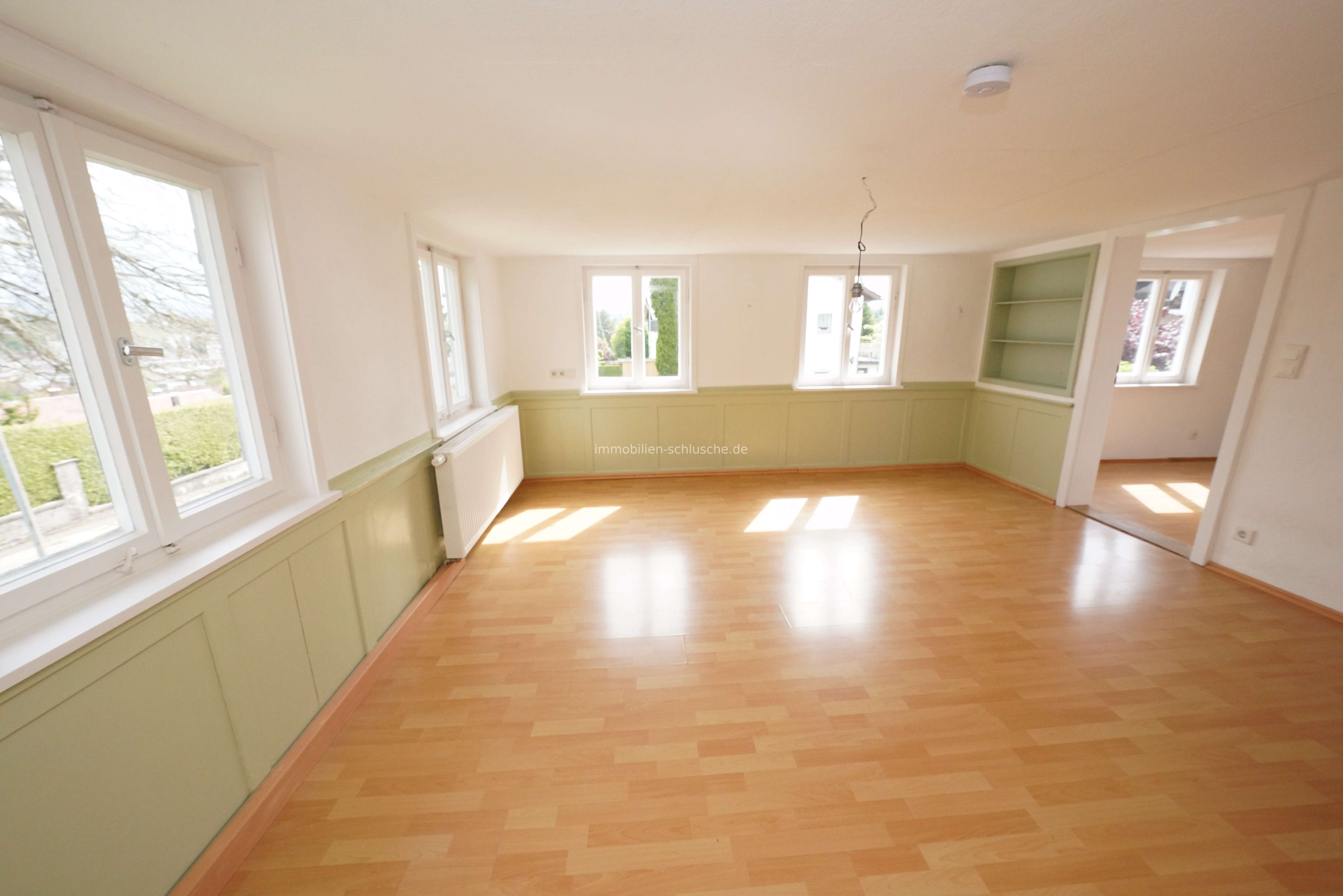 Immobilie in Lindenberg im Allgäu - Kaufpreissturz bei großem Zweifamilienhaus in Lindenberg als Weihnachtsgeschenk - Bild 9