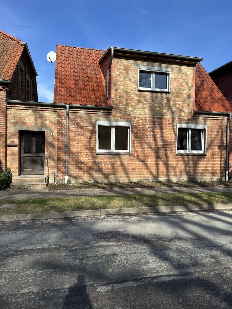 Immobilie in Damshagen - Saniertes Reihenmittelhaus in Damshagen, ca. 7 km bis zum Ostseebad Boltenhagen - Bild 1