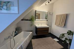 Elegantes Reihenmittelhaus mit 5 Zimmern in Ernsgaden – Pfarrstraße 8, 85119 Ernsgaden – Vorschaubild 2