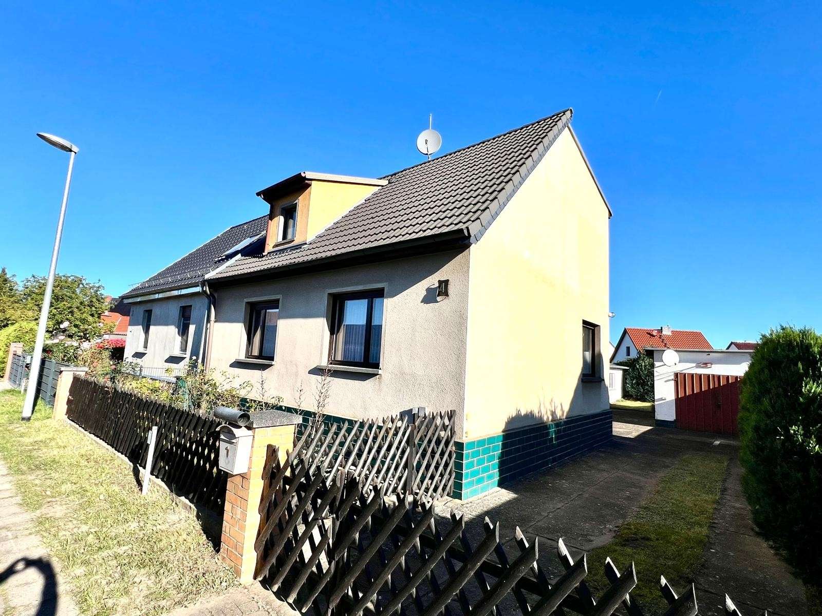 Doppelhaushälfte mit Gestaltungspotenzial in ruhiger Lage, Oberhavel Kreis – Bild 2