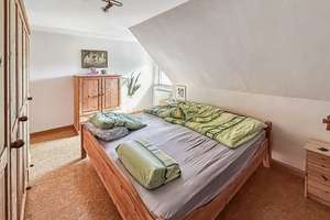 Traumhaus für Familien und Tierliebhaber – Großzügiges Ein- bzw. Zweifamilienhaus in Dürrwangen – Die vollständige Adresse der Immobilie erhältst du vom Anbieter., 91602 Dürrwangen – Vorschaubild 11