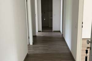 Alltagstaugliche 3-Zimmer-Wohnung mit Balkon in Lörick – 40547 Lörick, Düsseldorf – Vorschaubild 3