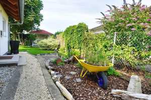 GROSSÜGIGES RAUMANGEBOT UND HERRLICHER GARTEN IN SEHR RUHIGER LAGE – Bodenseekreis – Vorschaubild 16