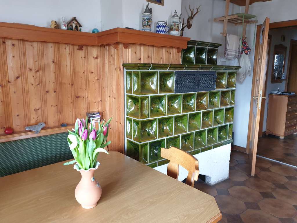 Immobilie in Bruckberg - Gemütliches Einfamilienhaus in Gündlkofen mit Garten und Garage - Bild 3