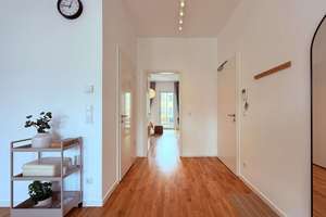 Großzügige 2-Zimmerwohnung - Balkon zum Hof und zur Vormittagssonne – Osnabrücker Straße 27, 10589 Charlottenburg, Berlin – Vorschaubild 8