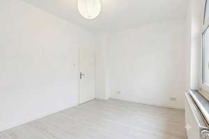 3-Zimmer-Wohnung mit Einbauküche in Stuttgart-Zuffenhausen – Langobardenstraße 3, 70435 Zuffenhausen-Hohenstein, Stuttgart – Vorschaubild 7