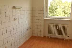Frisch Renovierte 3 Zimmer-Wohnung mit Balkon – 38228 Lebenstedt, Salzgitter – Vorschaubild 4