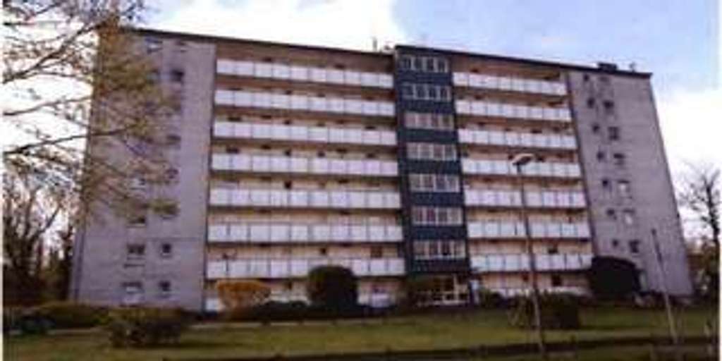 Immobilie in Lauenburg/Elbe - Elbblick  2 Zimmer Wohnung mit Loggia / Einbauküche  - Bild 2