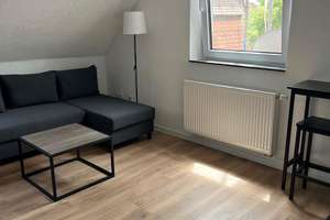 Erstbezug nach Kernsanierung: Möblierte 2-Zimmer-Wohnung mit EBK