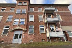 Moderner Grundriss mit Wohnküche, Einbauküche und Balkon – Vorwerker Str. 107, 23554 Sankt Lorenz Nord, Lübeck – Vorschaubild 1