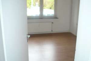 2,5 Raum Etagenwohnung mit Balkon und moderner EBK in Bochum-auch WG geeignet – Hattinger Straße 88, 44789 Südinnenstadt, Bochum – Vorschaubild 12