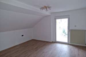 Neuwertiges 10-Zimmer Haus in Thyrnau mit 300 m² Wohnfläche – Alte Straße 10, 94136 Thyrnau – Vorschaubild 25
