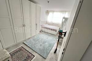 Schöne 2,5 Zimmer-Wohnung mit Balkon! – Die vollständige Adresse der Immobilie erhältst du vom Anbieter., 23556 Sankt Lorenz Nord, Lübeck – Vorschaubild 2