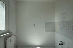 Praktisches Apartment mit Balkon und Wannenbad - für max. 2 Personen! – Kastanienallee 117, 12627 Hellersdorf, Berlin – Vorschaubild 4
