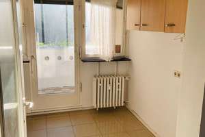 Helles WG-Zimmer mit Blick ins Grüne, 18 m² & 2 Balkonen - Karlsruhe Waldstadt – 76139 Waldstadt, Karlsruhe – Vorschaubild 4