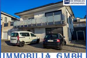IM NEUBAUGEBIET - Freist. 2-Fam. Haus mit 2 Garagen in bester Lage von 66497 Contwig – Die vollständige Adresse der Immobilie erhältst du vom Anbieter., 66497 Contwig – Vorschaubild 1