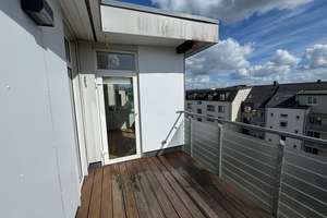 HELLE DACHGESCHOSSWOHNUNG MIT TERRASSE & NEUER KÜCHE IN KIEL-MITTE – Schauenburgerstraße 69, 24118 Ravensberg, Kiel – Vorschaubild 6