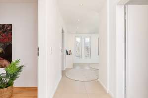 Villa in TOP LAGE von Düsseldorf-Kaiserswerth mit Geschichte und vielfältigen Nutzungsmöglichkeiten – Die vollständige Adresse der Immobilie erhältst du vom Anbieter., 40489 Kaiserswerth, Düsseldorf – Vorschaubild 47