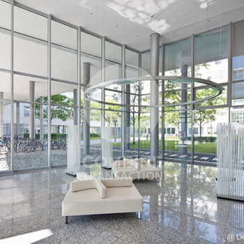 Schön ausgebaute Büroflächen im Westend. combine Transaction