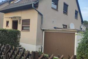 Reihenendhaus mit Kamin und moderner Gas-Hybridheizung in Berlin-Rudow