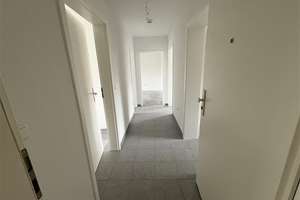 3-Zimmer-Wohnung mit Balkon in Gelsenkirchen Hassel – Linnenkampshof 11, 45896 Hassel, Gelsenkirchen – Vorschaubild 8