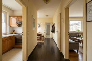 Charmante Zweizimmerwohnung im Südosten Frankfurts mit großem Balkon