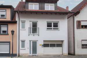 Platz für die ganze Familie: Großes Einfamilienhaus mit Garage in Kuppenheim – Rastatt (Kreis) – Vorschaubild 1