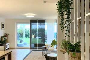 Neuwertiges 6-Zimmer-Reihenhaus mit Einbauküche in Frankfurt