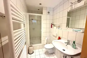 Großes und gepflegtes Wohnhaus in zentraler Ortslage! – Koblenz – Vorschaubild 10