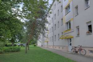 Frühstück auf dem Balkon! – Victor-Klemperer-Straße 29, 6118 Trotha, Halle (Saale) – Vorschaubild 2