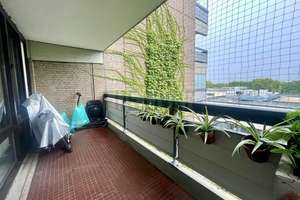 Helle 3-Zimmer-Wohnung mit Weitblick und Stellplatz in Köln-Weiden – Die vollständige Adresse der Immobilie erhältst du vom Anbieter., 50858 Weiden, Köln – Vorschaubild 2