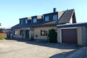 Gepflegtes und lichtdurchflutetes EFH´s mit Einliegerwohnung in sehr ruhiger Lage am Feldrand/Wald – Martinusstr. 43, 52379 Langerwehe – Vorschaubild 2