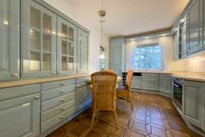 Property thumbnail 9