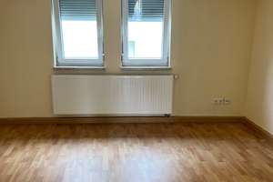 Einfamilienhaus mit Einliegerwohnung in Albertshausen – Die vollständige Adresse der Immobilie erhältst du vom Anbieter., 97688 Bad Kissingen – Vorschaubild 3