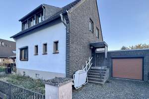 • Charmantes Einfamilienhaus + Garten, Garage & Potenzial – in gewachsener Lage von Krefeld-Hüls... – Die vollständige Adresse der Immobilie erhältst du vom Anbieter., 47839 Hüls, Krefeld – Vorschaubild 1