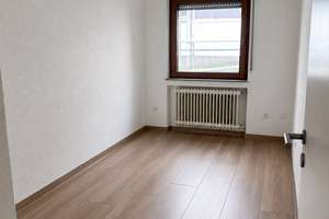 Modernisierte 4-Zi.-Wohnung mit Terrasse im Zweifamilienhaus, S-Bahn fußläufig – Liststraße 11, 71336 Waiblingen – Vorschaubild 7