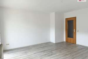 Frisch renovierte 3-Zimmerwohnung mit Balkon in beliebte Lage von Zwickau! – Trillerstraße 35, 8066 Gebiet Talstraße/Trillerberg, Zwickau – Vorschaubild 3