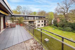 GUT VERMIETETES PENTHOUSE MIT DACHTERRASSE IN TOPLAGE ANGRENZEND ZU WELLINGSBÜTTEL – Die vollständige Adresse der Immobilie erhältst du vom Anbieter., 22391 Poppenbüttel, Hamburg – Vorschaubild 27