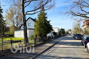 Doppelhaushälfte mit viel Potential in Marienfelde: 115 m², Terrasse, gr. Garten, Keller, Garage – Die vollständige Adresse der Immobilie erhältst du vom Anbieter., 12277 Marienfelde, Berlin – Vorschaubild 4