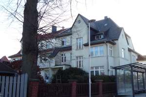 Villenähnliches Mehrfamilienhaus in Crimmitschau – 4 Einheiten, Garten, gepflegt, Kapitalanlage – Die vollständige Adresse der Immobilie erhältst du vom Anbieter., 8451 Crimmitschau – Vorschaubild 1