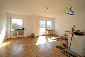 Frisch renovierte Dreizimmerwohnung mit Südbalkon und Garage im inneren Westen – Prüfeninger Straße 45A, 93049 Westenviertel, Regensburg – Vorschaubild 3